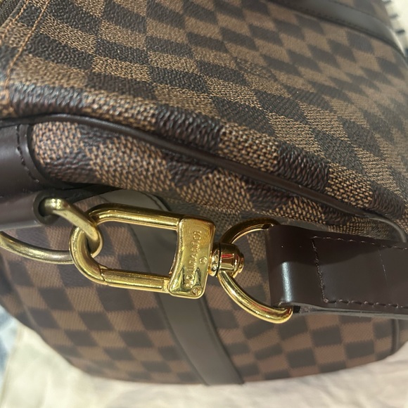 Authentic Louis Vuitton Keepall 45 - Picture 3 of 14